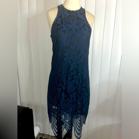 Lace halter dress - Picture 1 of 3